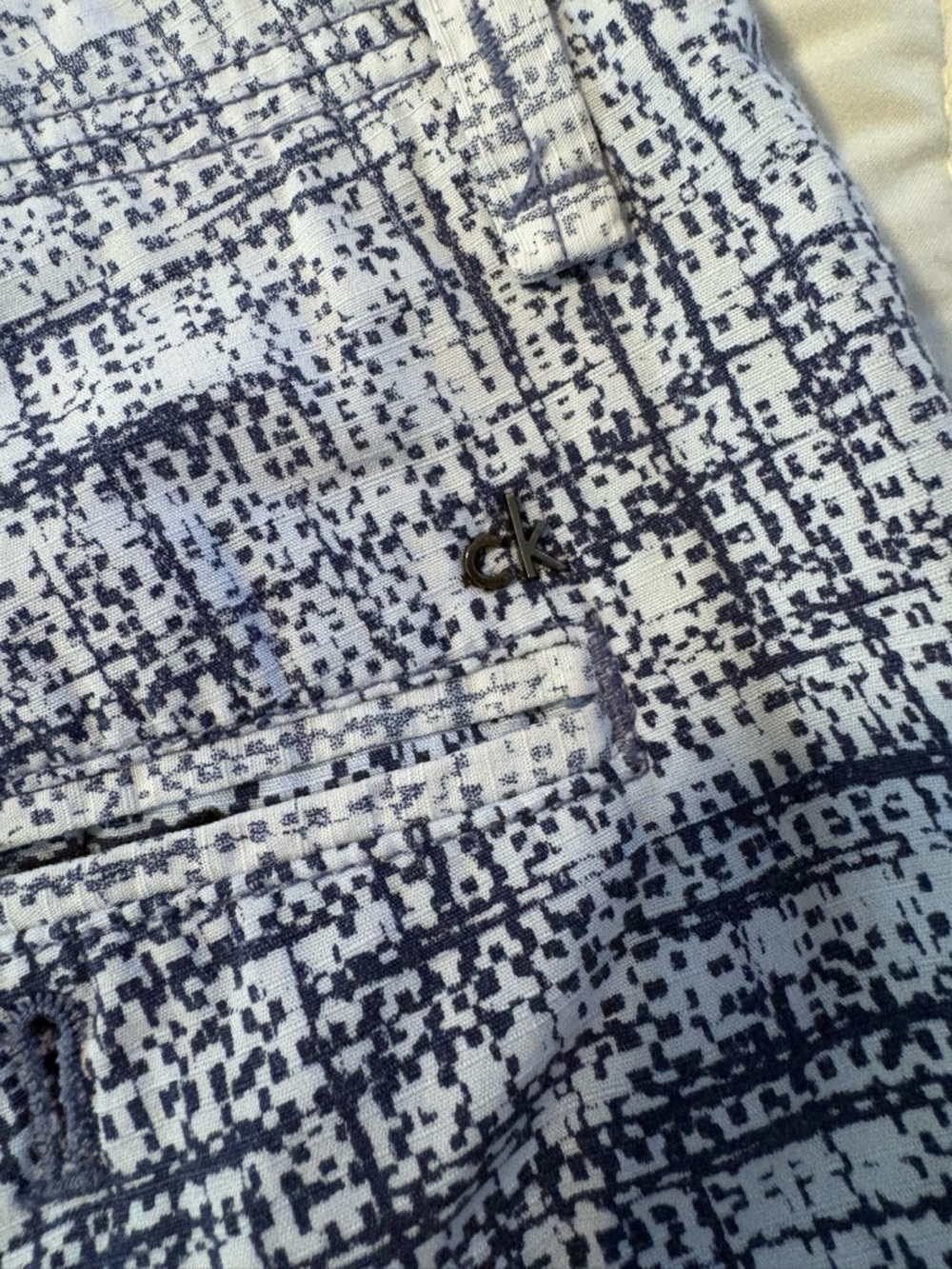 Calvin Klein Men's Navy and White Patterned Flat Front Shorts - Picture 4 of 5